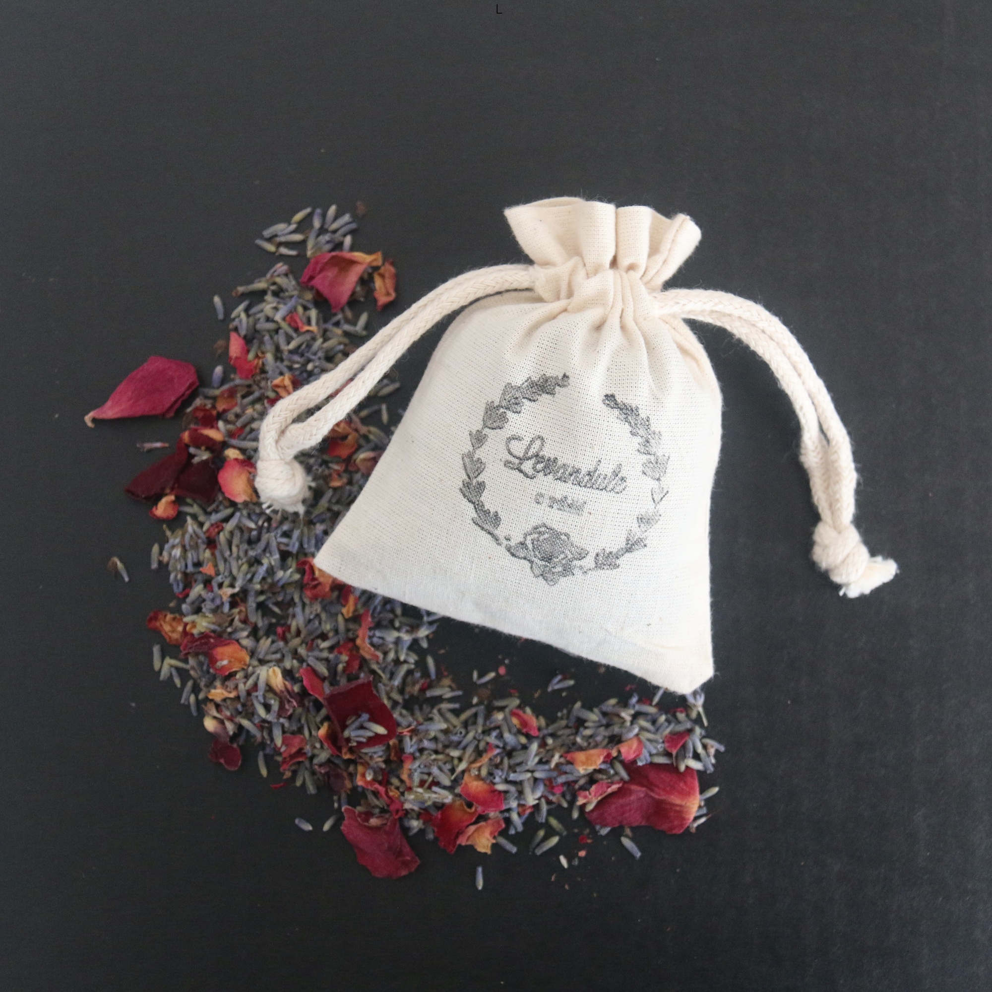 Vonný bylinkový sáček s esenciálními oleji Levandule s růží