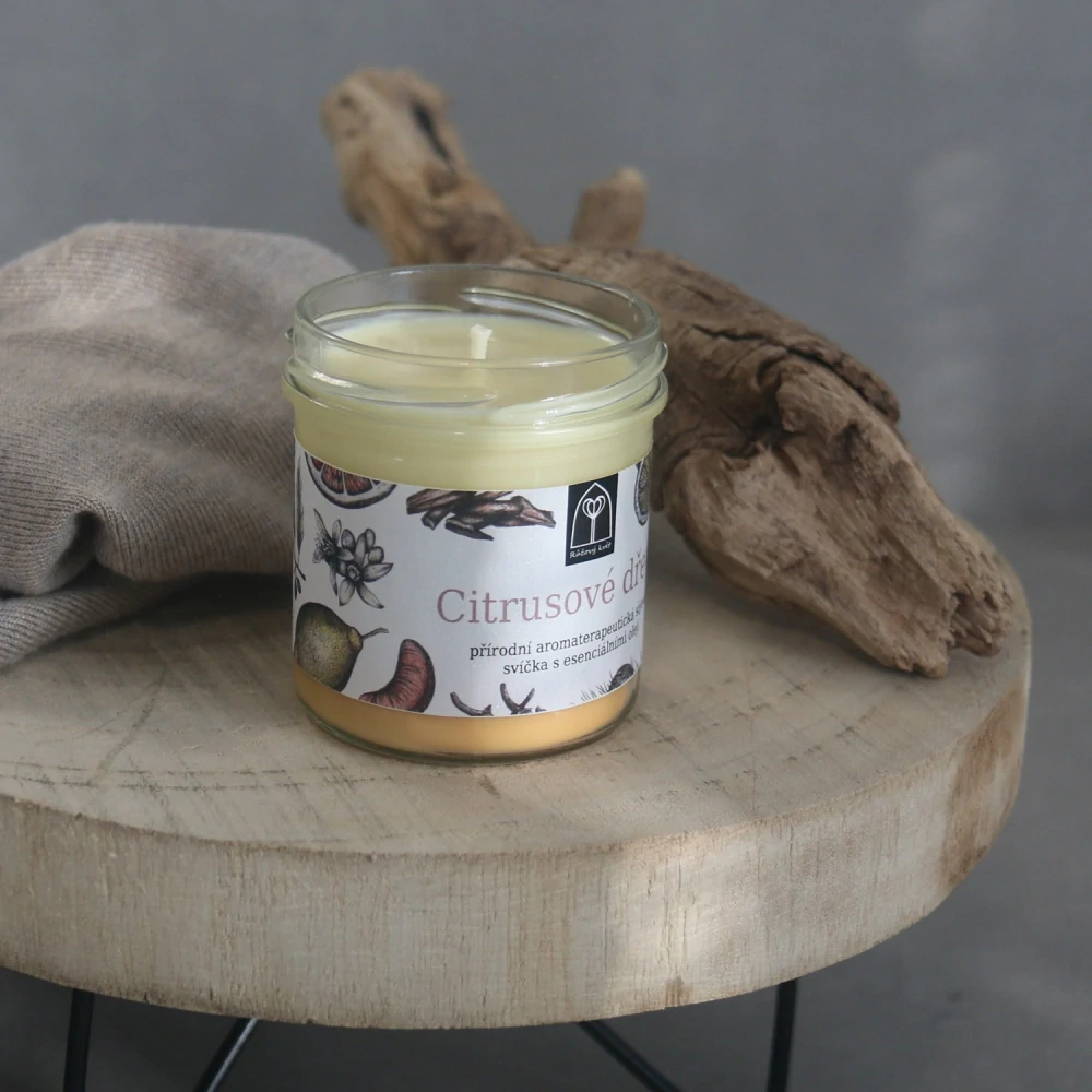 Aromaterapeutická sójová svíčka "Citrusové dřevo" 120 g