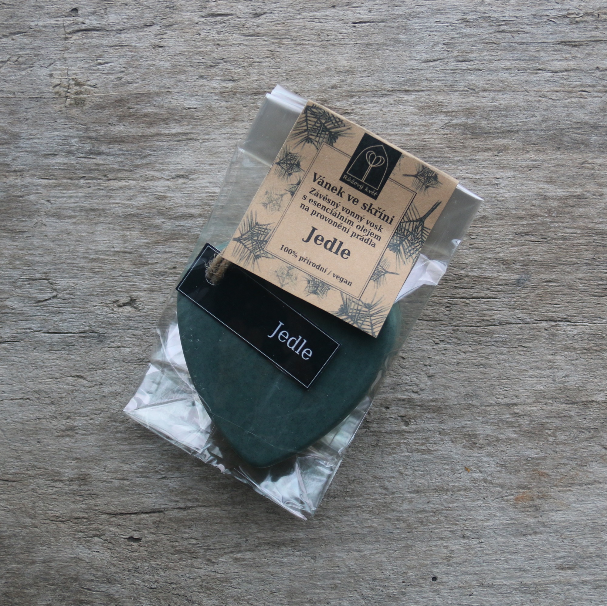 Vánek ve skříni / závěsné voskové srdce Jedle 40 g