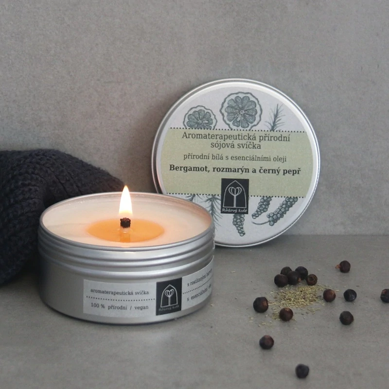 Aromaterapeutická sójová svíčka Bergamot, rozmarýn a černý pepř 145 g