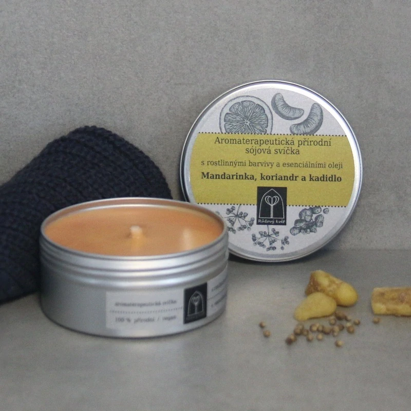 Aromaterapeutická sójová svíčka Mandarinka, koriandr a kadidlo 145 g