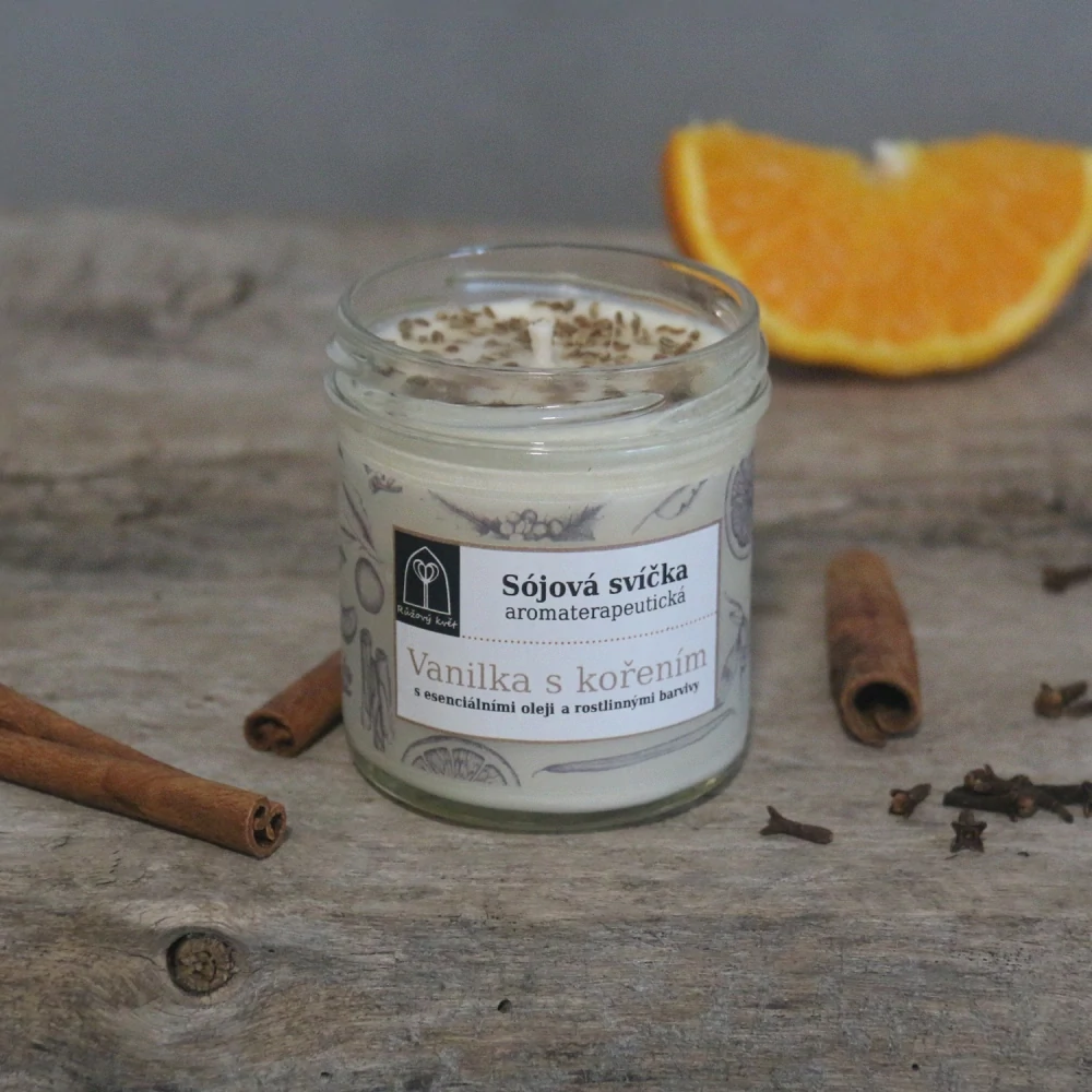 Aromaterapeutická sójová svíčka "Vanilka s kořením" 120 g