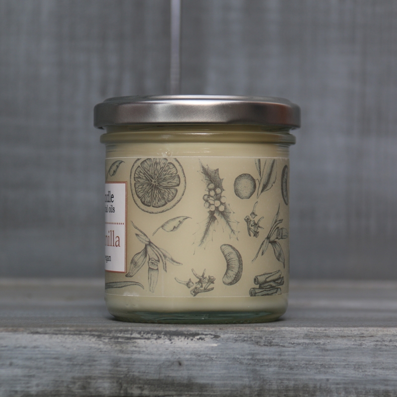 Aromaterapeutická sójová svíčka "Vanilková s kořením / Spiced Vanilla" 120 g