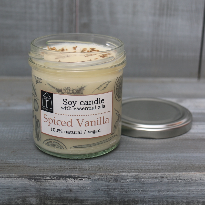 Aromaterapeutická sójová svíčka "Vanilková s kořením / Spiced Vanilla" 120 g