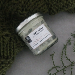 Aromaterapeutická sójová svíčka "Hluboký les" 120 g