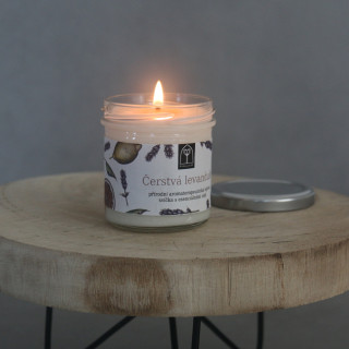 Aromaterapeutická sójová svíčka "Čerstvá levandule" 120 g